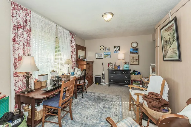 $579,500 | 2468 Laverne Avenue, Clovis, CA 93611