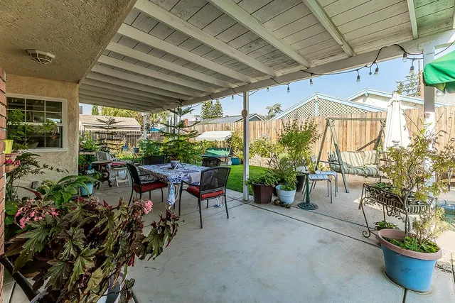 $579,500 | 2468 Laverne Avenue, Clovis, CA 93611