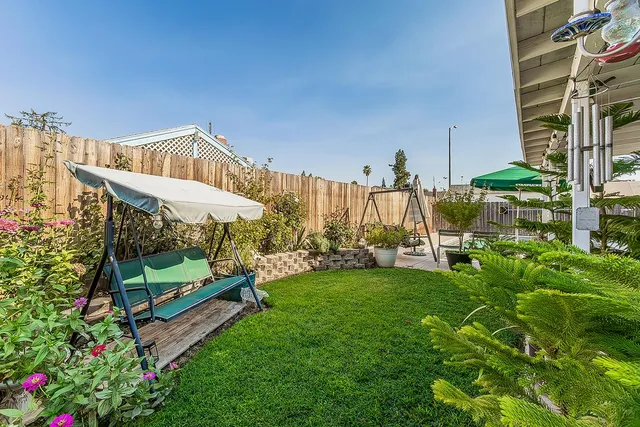 $579,500 | 2468 Laverne Avenue, Clovis, CA 93611