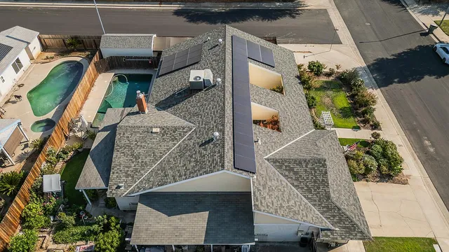 $579,500 | 2468 Laverne Avenue, Clovis, CA 93611