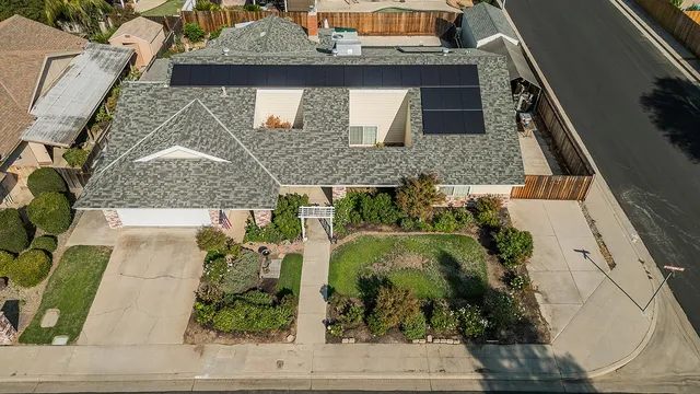 $579,500 | 2468 Laverne Avenue, Clovis, CA 93611