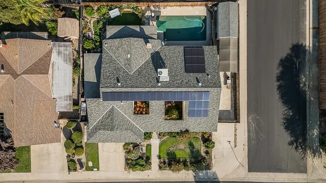 $579,500 | 2468 Laverne Avenue, Clovis, CA 93611