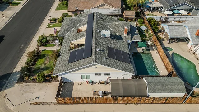 $579,500 | 2468 Laverne Avenue, Clovis, CA 93611