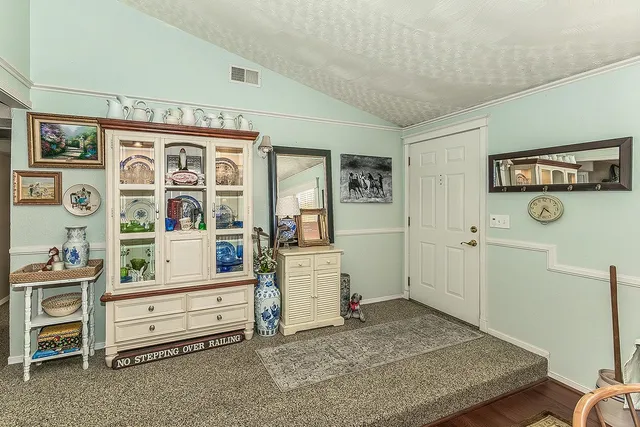 $579,500 | 2468 Laverne Avenue, Clovis, CA 93611