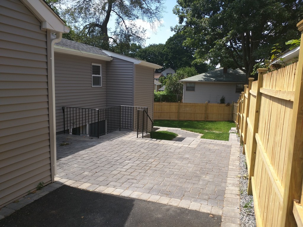 45 Indian Road Waltham, MA 02451 - Photo 3 of 23 Gallery Image 3