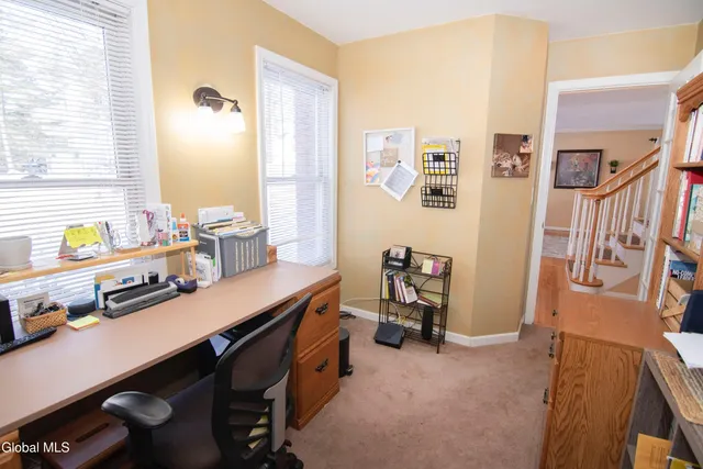 $584,900 | 19 Mann Boulevard, Halfmoon, NY 12065