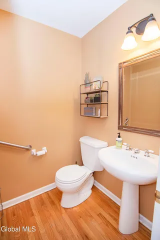 $584,900 | 19 Mann Boulevard, Halfmoon, NY 12065