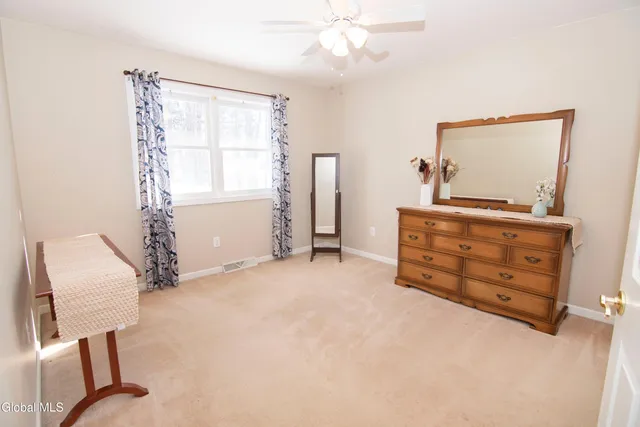 $584,900 | 19 Mann Boulevard, Halfmoon, NY 12065