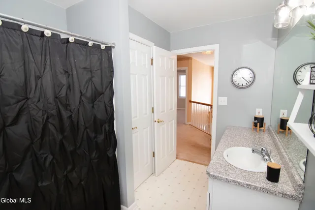 $584,900 | 19 Mann Boulevard, Halfmoon, NY 12065