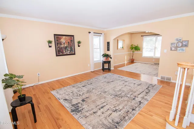 $584,900 | 19 Mann Boulevard, Halfmoon, NY 12065