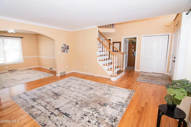 $584,900 | 19 Mann Boulevard, Halfmoon, NY 12065