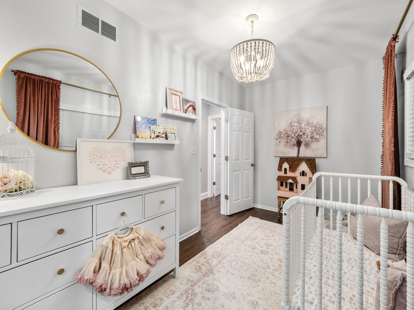 1447 West Walton Street, Unit 1 Chicago, IL 60642 - Photo 13 of 27