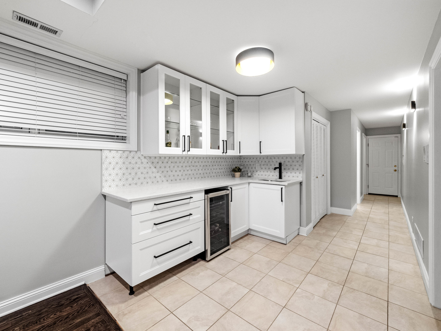 1447 West Walton Street, Unit 1 Chicago, IL 60642 - Photo 19 of 27