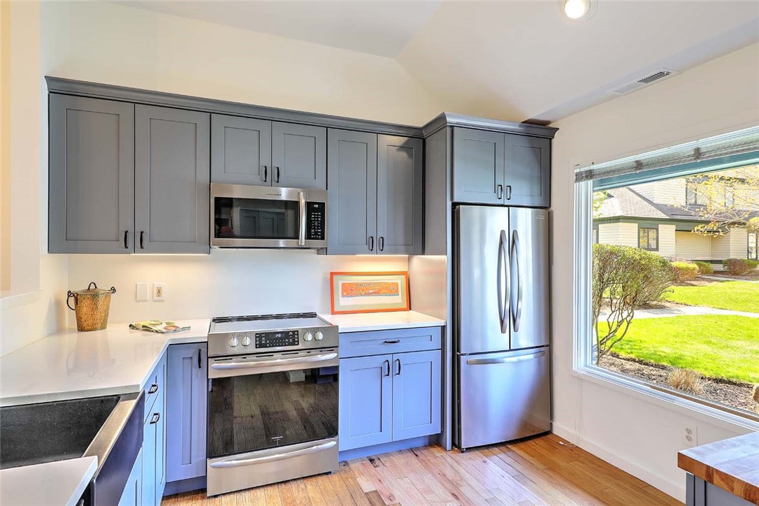 3 Pendleton Place Narragansett, RI 02882 - Photo 15 of 43