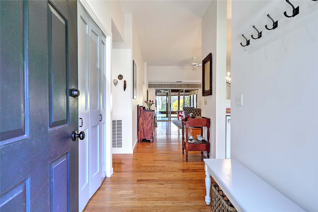 3 Pendleton Place Narragansett, RI 02882 - Photo 6 of 43