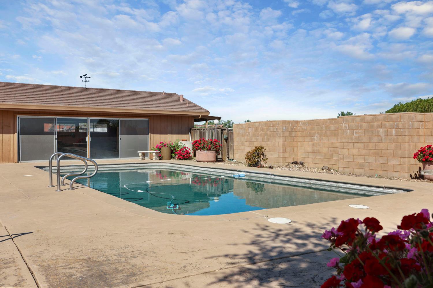 2465 Vernalis Road Tracy, CA 95304 - Photo 30 of 55 a view of swimming pool with outdoor seating