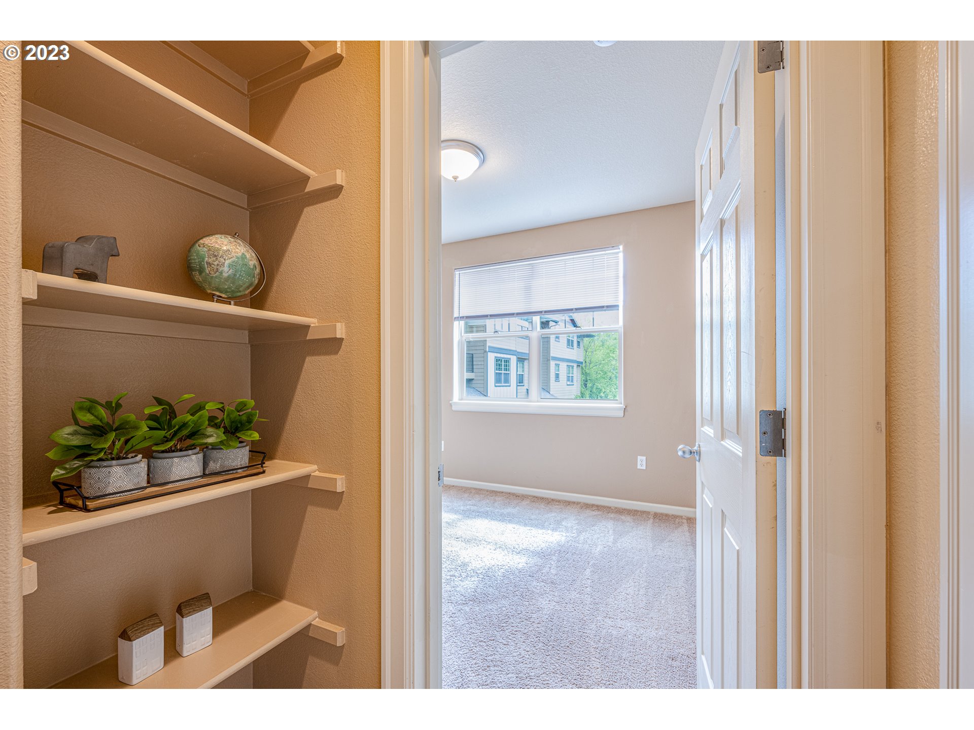 17335 Ruben Lane, Unit 19 Sandy, OR 97055 - Photo 14 of 27 a view of an entryway and wooden floor