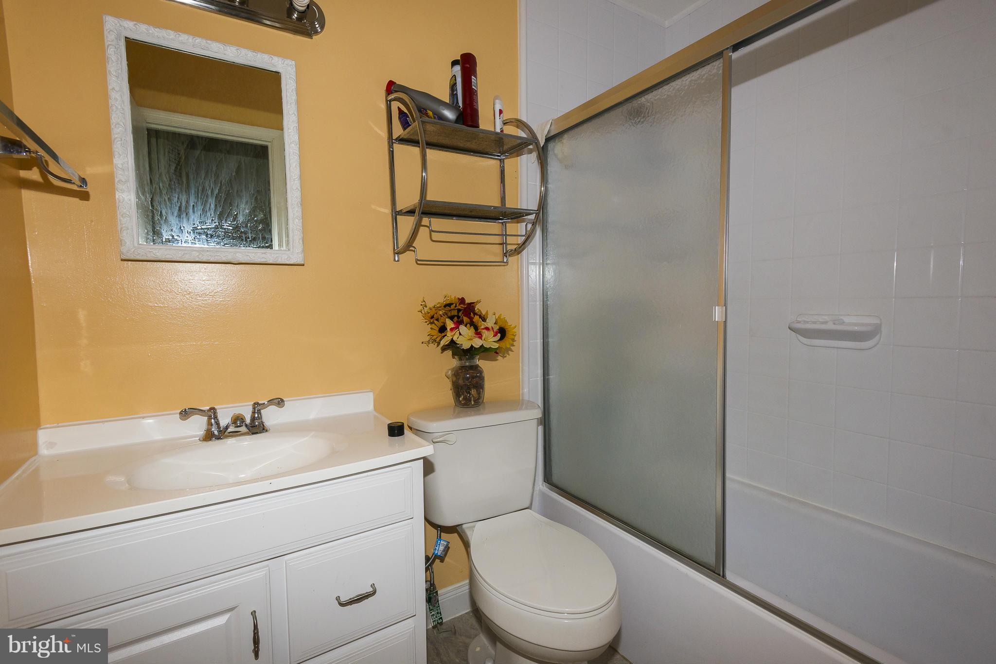 8325 Snowden Oaks Place Laurel, MD 20708 - Photo 12 of 22 Bath