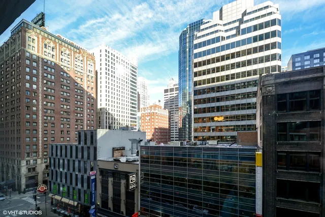 $2,100 | 211 East Ohio Street, Unit 804, Chicago, IL 60611