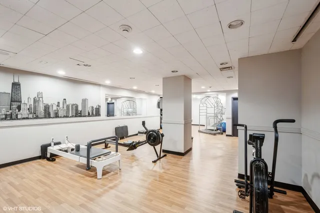 $2,100 | 211 East Ohio Street, Unit 804, Chicago, IL 60611