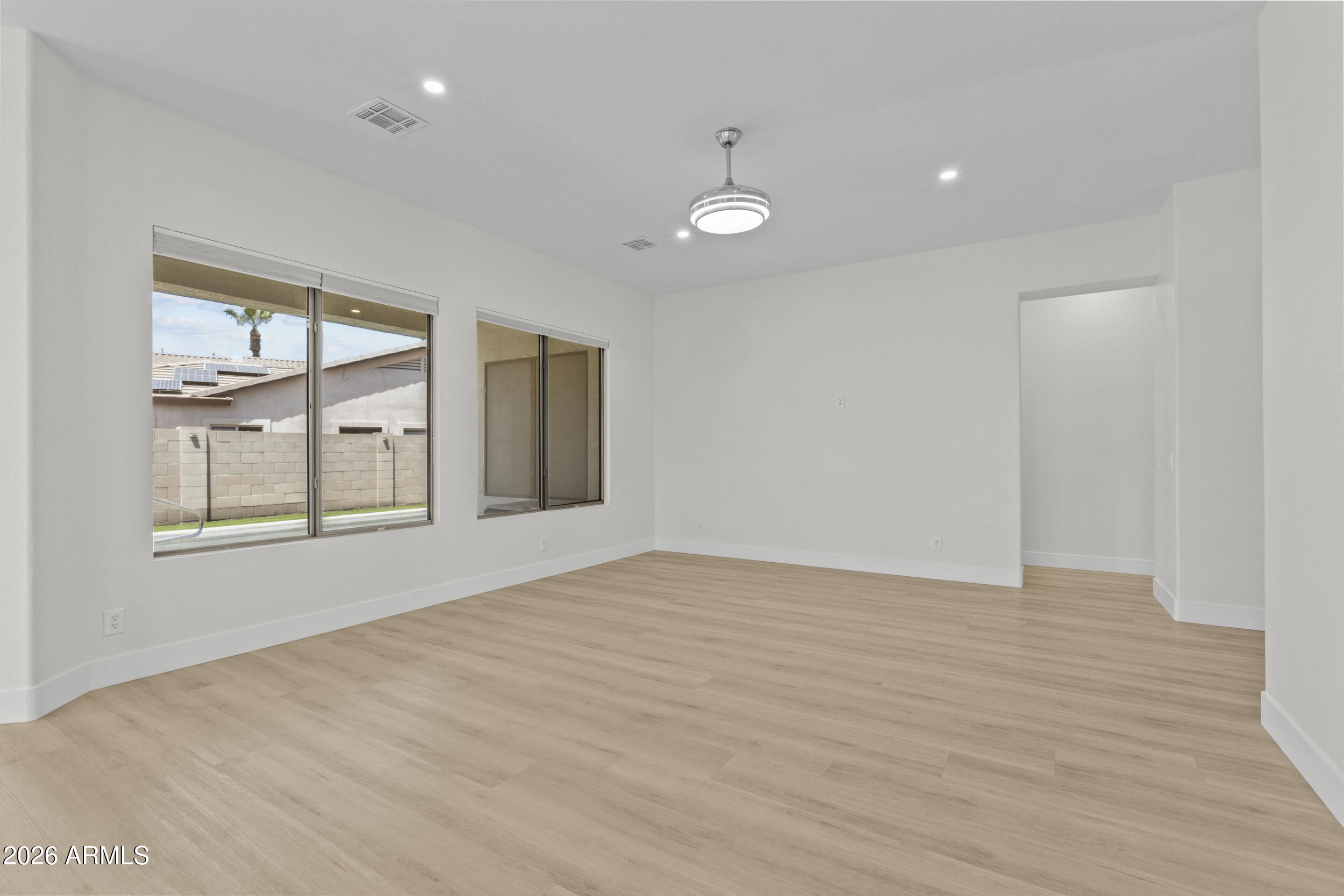 21702 North 67th Lane Glendale, AZ 85308 - Photo 6 of 37