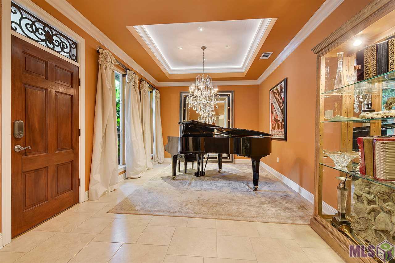 1354 East Stanwick Place Baton Rouge, LA 70810 - Photo 3 of 17 Gallery Image 3