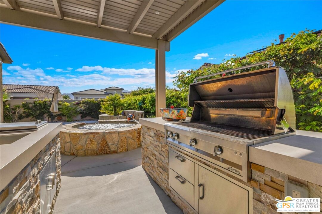 81 Claret Road Rancho Mirage, CA 92270 - Photo 35 of 38