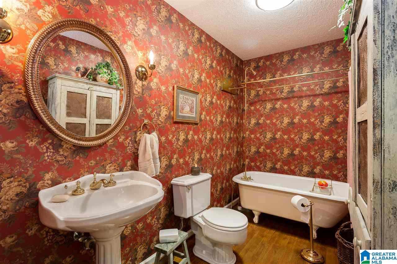 1310 Mohawk Trail Ohatchee, AL 36271 - Photo 15 of 49