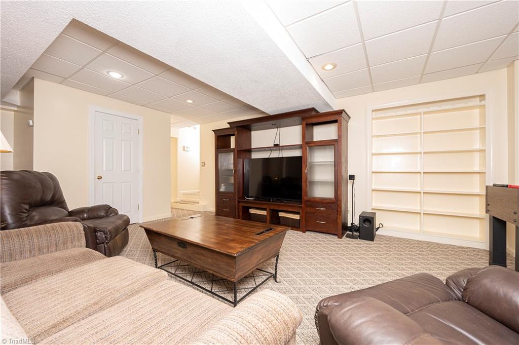 3841 Sandlewood Road High Point, NC 27265 - Photo 39 of 50 Gallery Image 39
