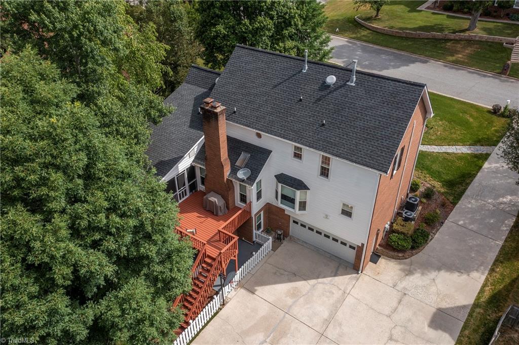 3841 Sandlewood Road High Point, NC 27265 - Photo 5 of 50 Gallery Image 5
