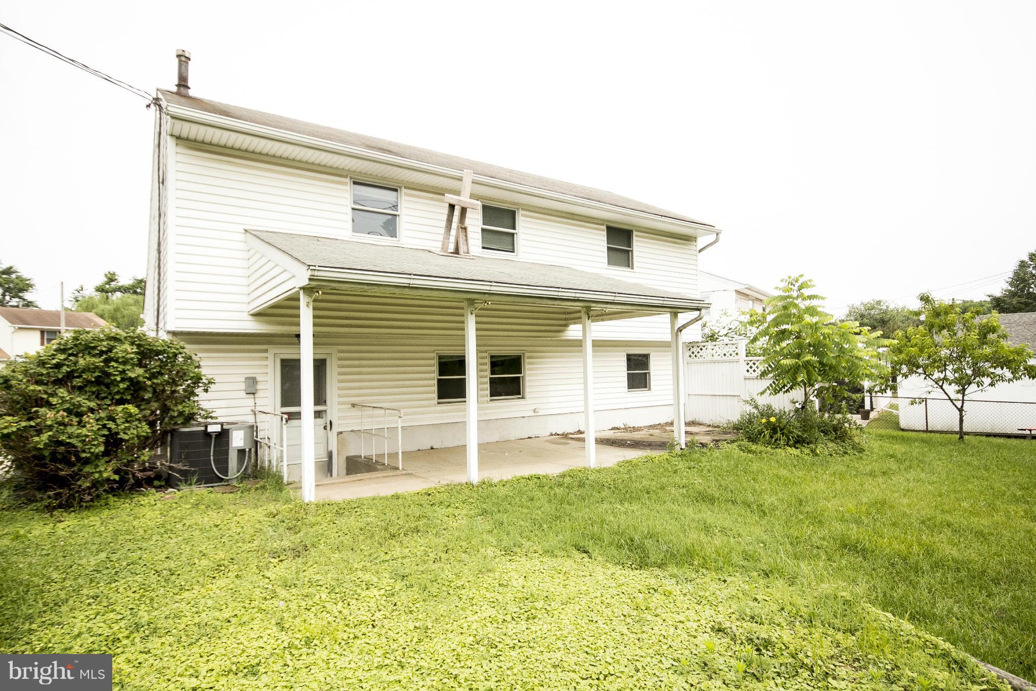 2403 Oak Manor Road Baltimore, MD 21219 - Photo 2 of 17 Exterior (Rear)