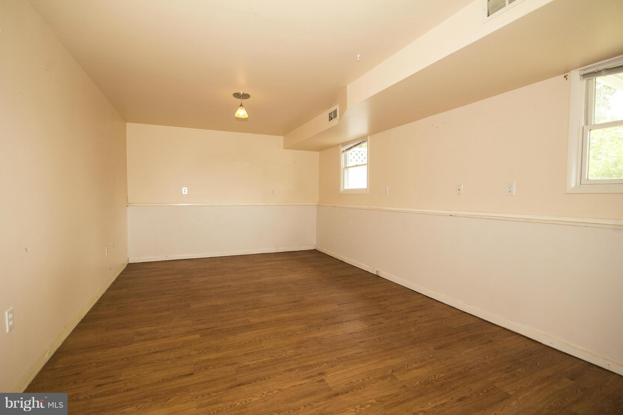 2403 Oak Manor Road Baltimore, MD 21219 - Photo 13 of 17 Basement