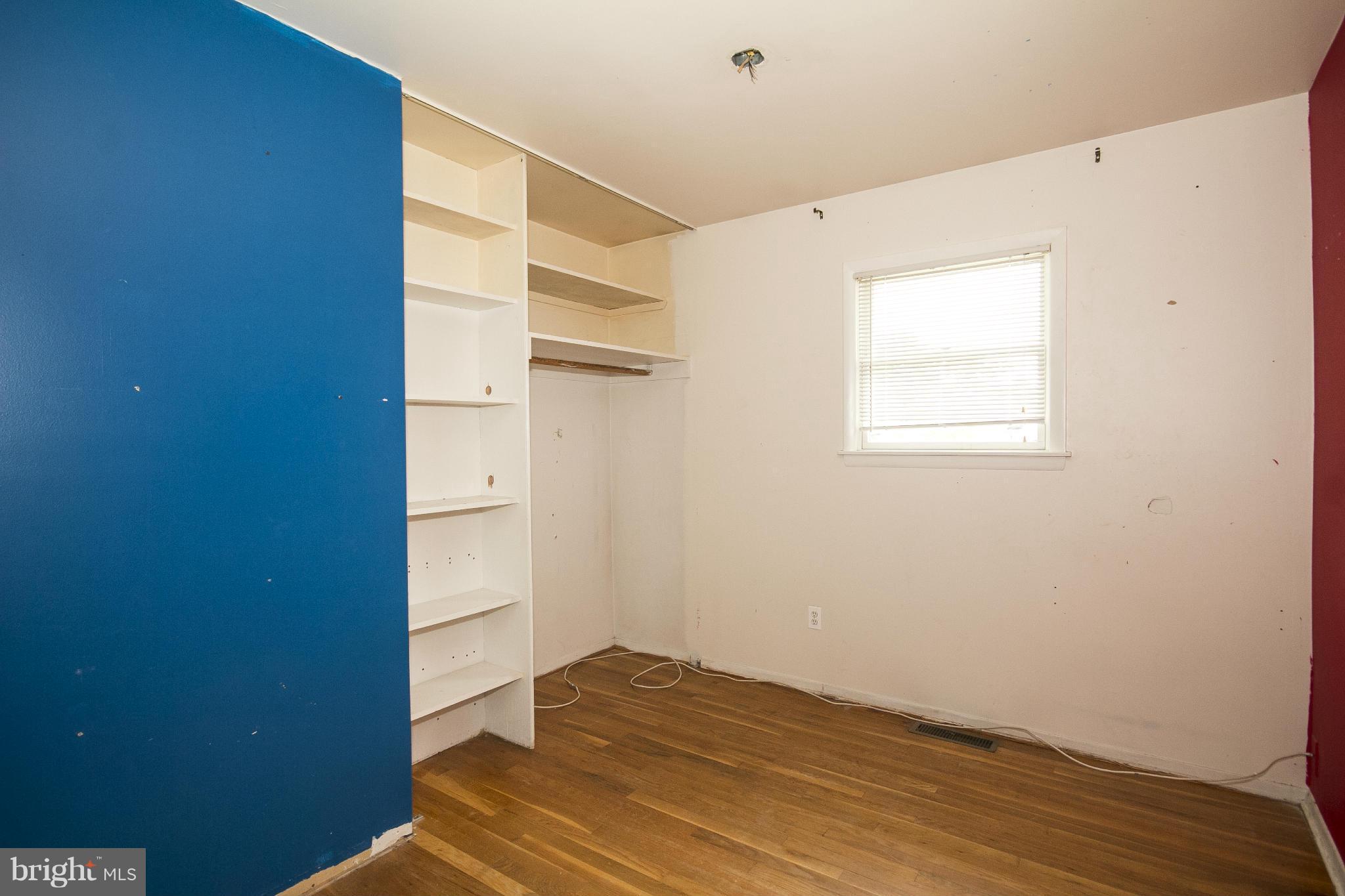2403 Oak Manor Road Baltimore, MD 21219 - Photo 10 of 17 Bedroom