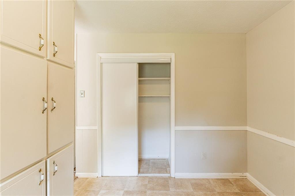 2877 Kensington Way Rex, GA 30273 - Photo 12 of 30