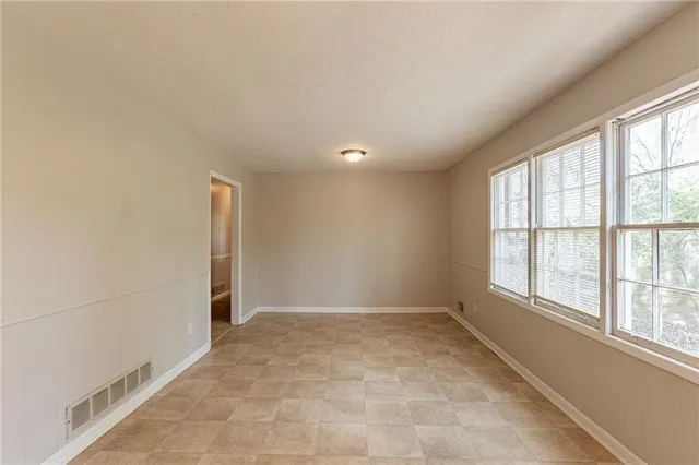 $177,000 | 2877 Kensington Way, Rex, GA 30273