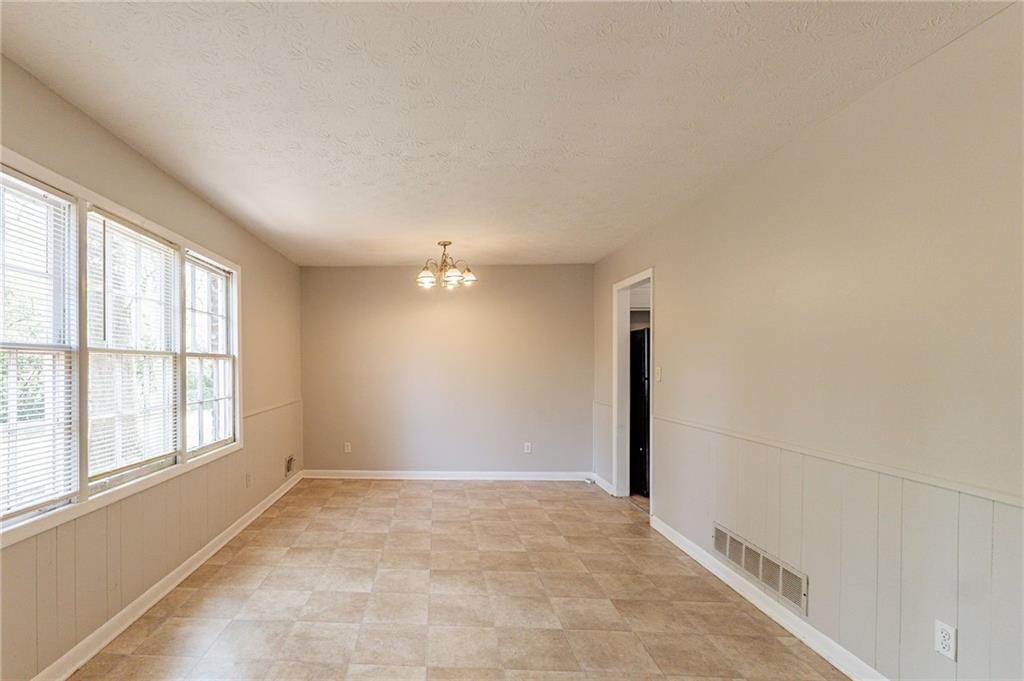 2877 Kensington Way Rex, GA 30273 - Photo 14 of 30