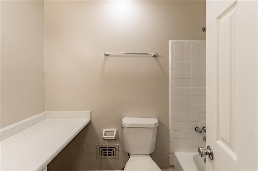 2877 Kensington Way Rex, GA 30273 - Photo 15 of 30