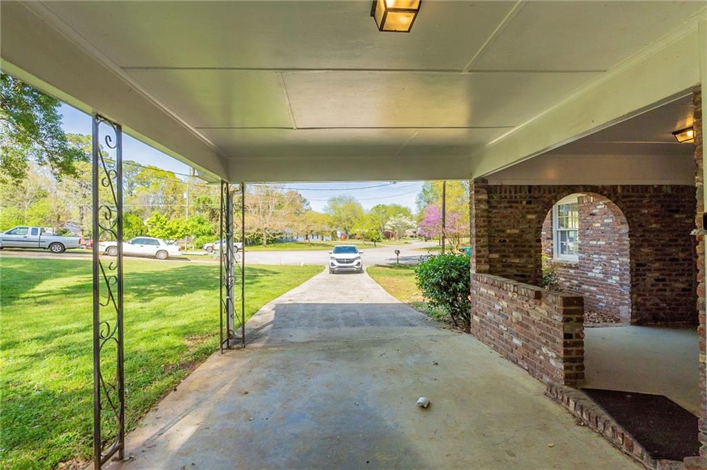 2877 Kensington Way Rex, GA 30273 - Photo 2 of 30