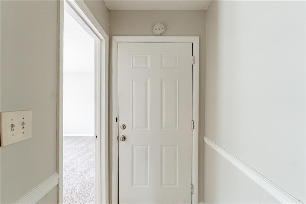 2877 Kensington Way Rex, GA 30273 - Photo 6 of 30