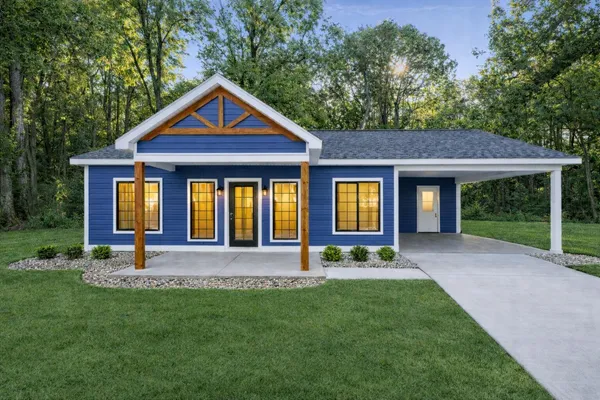 $206,000 | 111 Oaklawn Avenue, Battle Creek, MI 49037