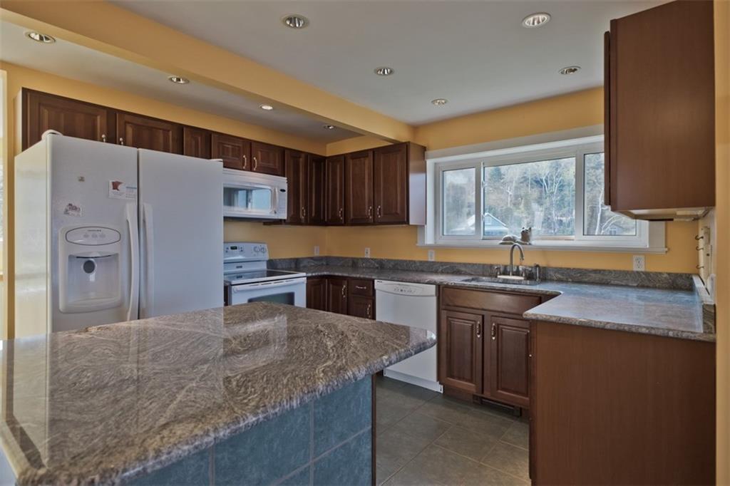 11 Ocean Spray Road Portland, ME 04108 - Photo 6 of 30 Photo