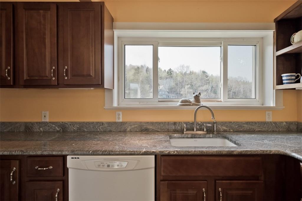 11 Ocean Spray Road Portland, ME 04108 - Photo 7 of 30 Photo