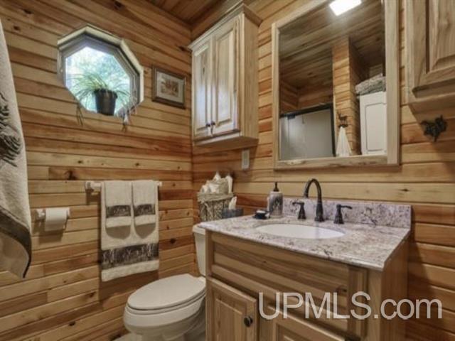 146 Channing Road Crystal Falls, MI 49920 - Photo 7 of 8