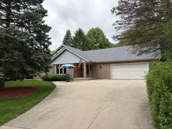 $550,000 | 8232 Cooper Road, Pleasant Prairie, WI 53142