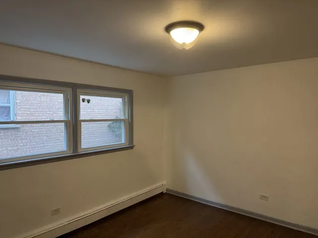 a view of empty room with window