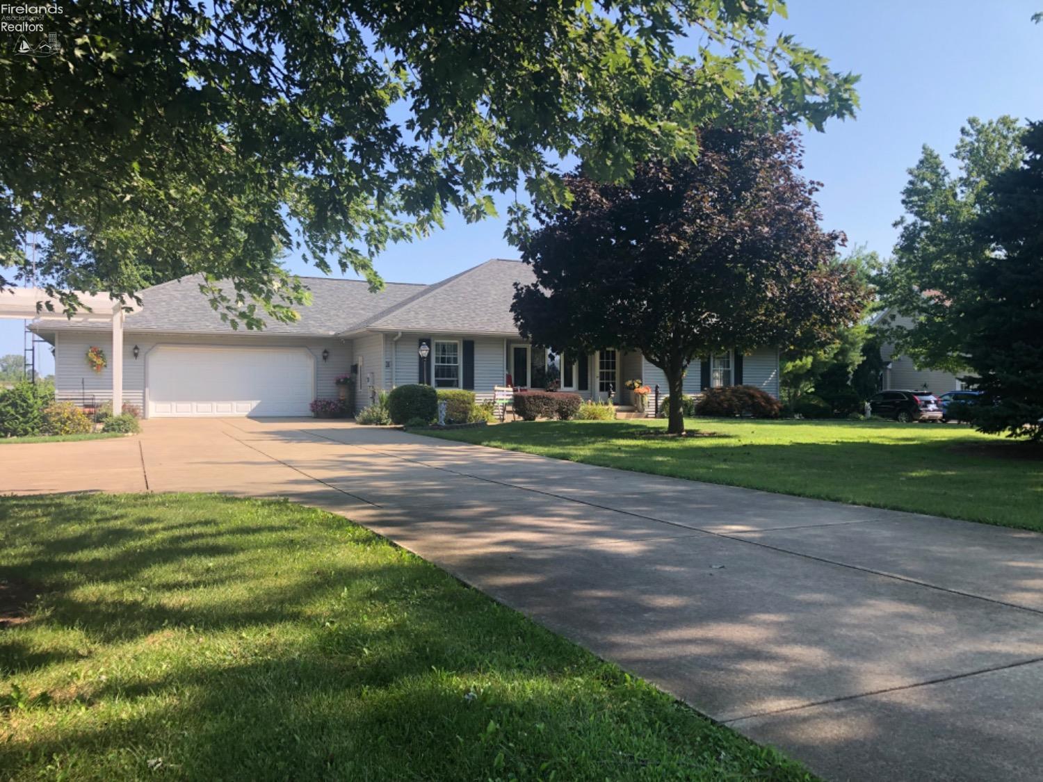 911 Bogart Road Huron, OH 44839 - Photo 3 of 64 Gallery Image 3
