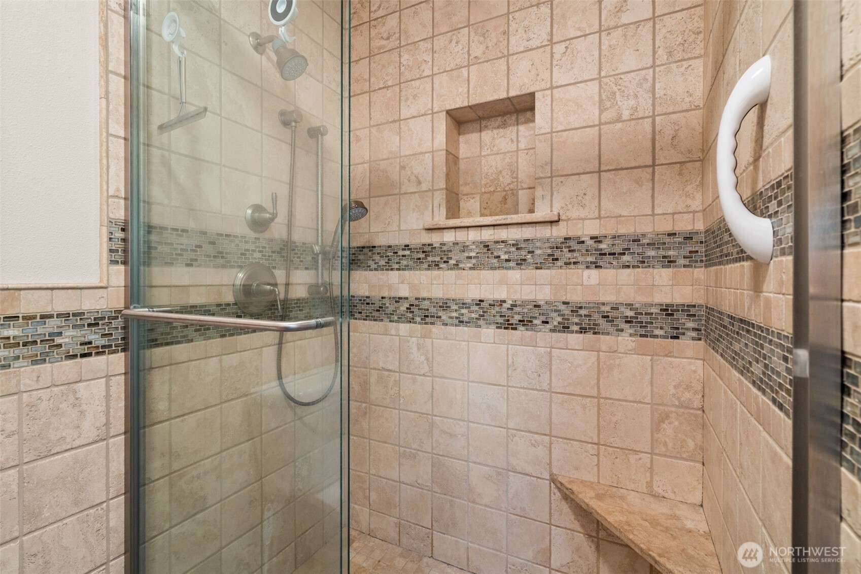 125 Mill Creek Road Raymond, WA 98577 - Photo 24 of 40 a bathroom with a shower