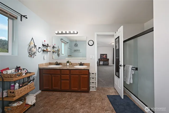 $640,000 | 1114 Ross Avenue Northwest, Orting, WA 98360