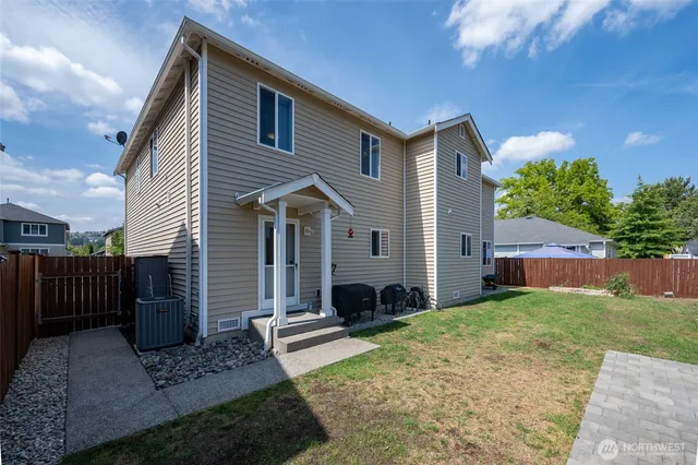 $640,000 | 1114 Ross Avenue Northwest, Orting, WA 98360