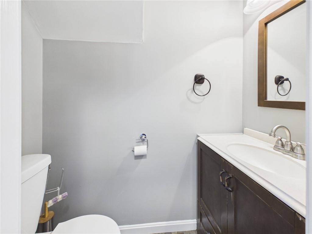 13 Clyde Street Providence, RI 02908 - Photo 17 of 35